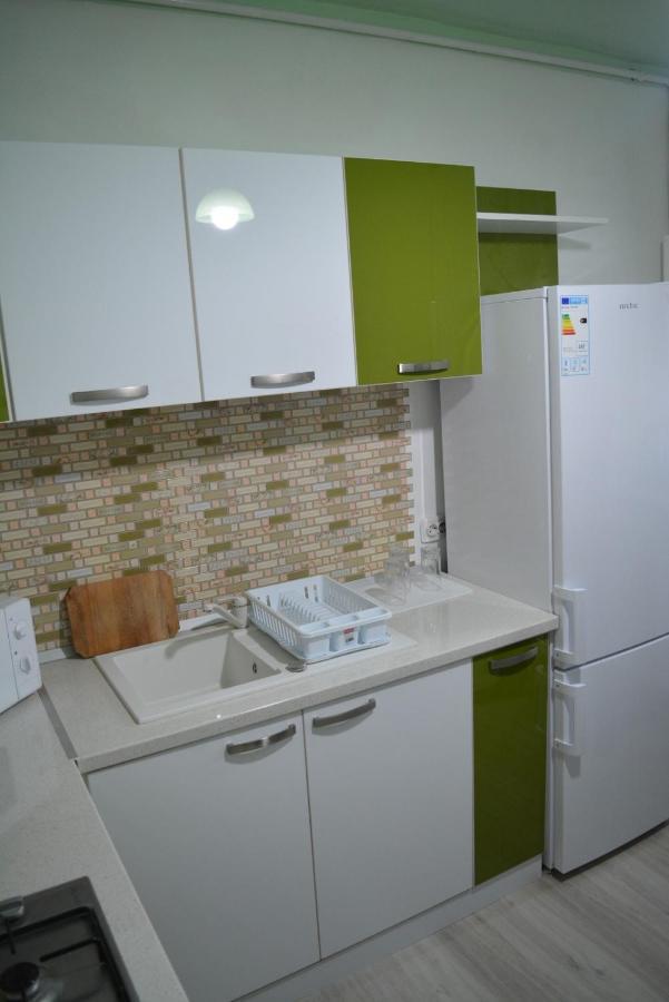 Green Rooms Hunedoara Exterior photo
